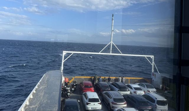 Yenikapı - Yalova Feribot Hattında Yoğunluk: Yolcular Ayakta Durmakta Güçlük Çekti