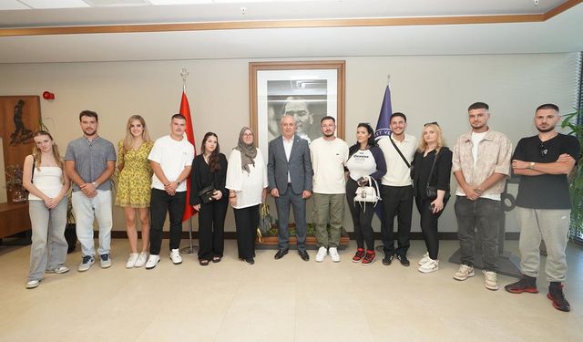 YTSO, Priştine Üniversitesi Öğrenci Heyetini Ağırladı