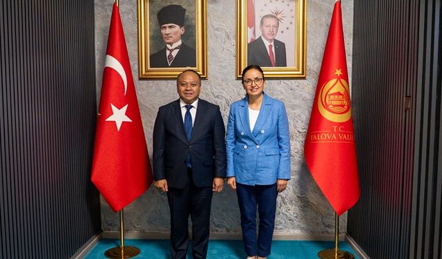 Endonezya Büyükelçisi Yalova Valisi’ni Ziyaret Etti