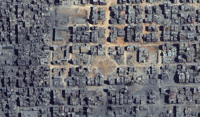 İsrail, Gazze'yi Enkaza Çevirdi