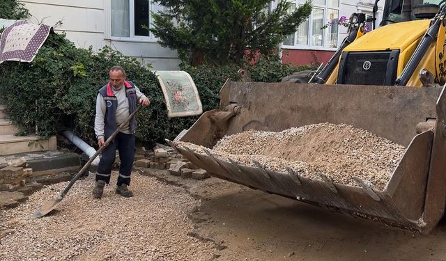 Armutlu Belediyesi’nden İskele Bölgesi’nde Yol Çalışması