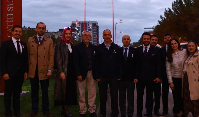 Erken Teşhis İçin Sokak Lambaları Pembe Yanıyor