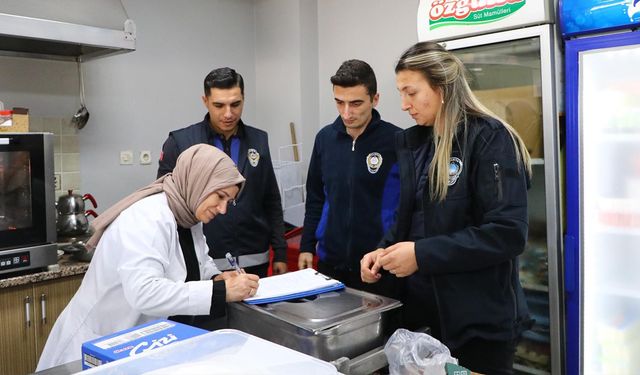 Çiftlikköy’de Okullara Zabıtadan Hijyen Denetimi