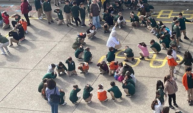 Çınarcık’ta “Afetler ve Dayanıklılık Ayı” Kapsamında Eş Zamanlı Tatbikatlar Düzenlendi