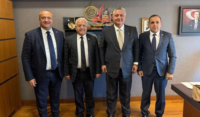 Çınarcık Belediye Başkanı Avni Kurt, TBMM’de Milletvekilleri ile Bir Araya Geldi