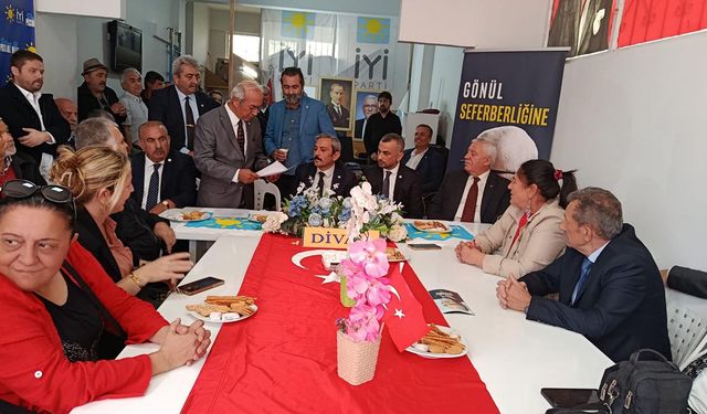 İYİ Parti, Çınarcık ve Çiftlikköy İlçe Kongrelerini Gerçekleştirdi!