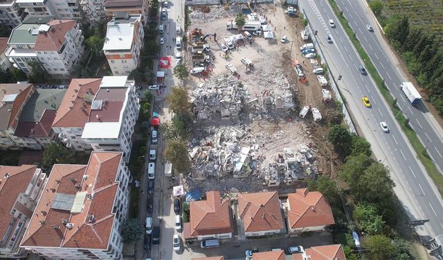 Yalova'da gerçeğini aratmayan deprem tatbikatı