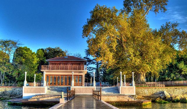 Yürüyen Köşk Ziyaretçi Rekoru Kırıyor