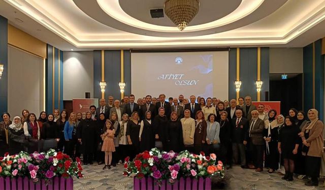 1. Uluslararası Sosyal Araştırmalar Sempozyumu Sona Erdi