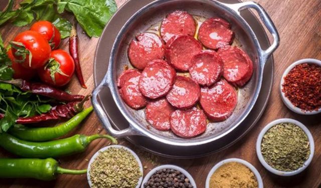 Bakanlık Açıkladı: 11 Markanın Sucuğunda Hile Var!