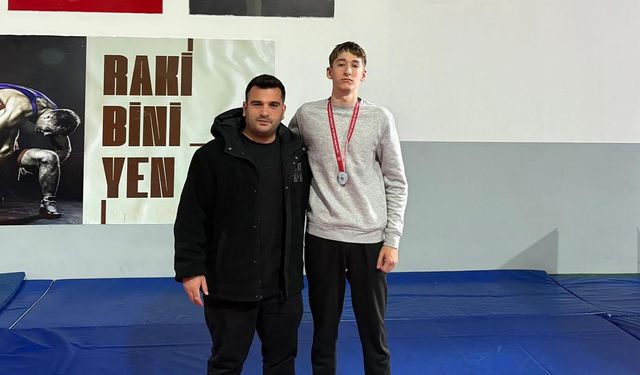 Genç Güreşçi Mert Okur İl İkincisi Oldu