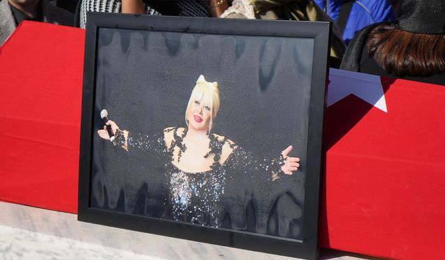 Ünlü sanatçı Muazzez Abacı Son Yolculuğuna Uğurlandı