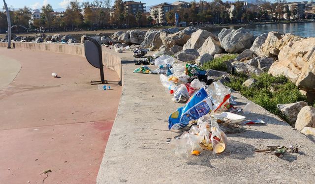 Kayalıklardan Çıkan Atıklar Pes Dedirtti