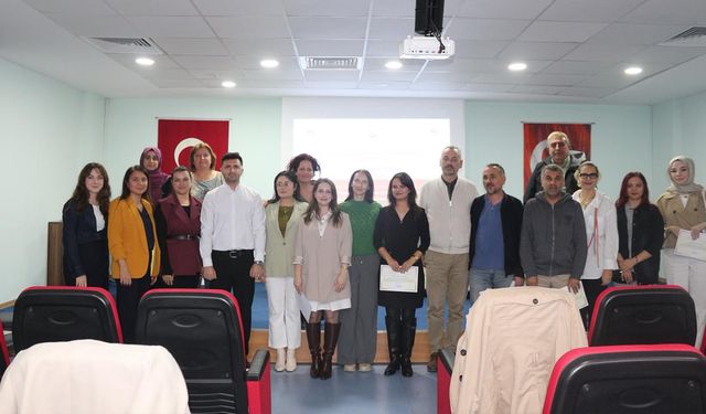 Yalova’da Sosyal Hizmet Çalışanlarına “Karar Destek” Eğitimi