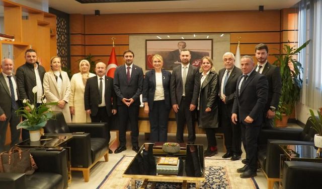 AK Parti İlçe Teşkilatlarından Başkan Fazlaca’ya Ziyaret