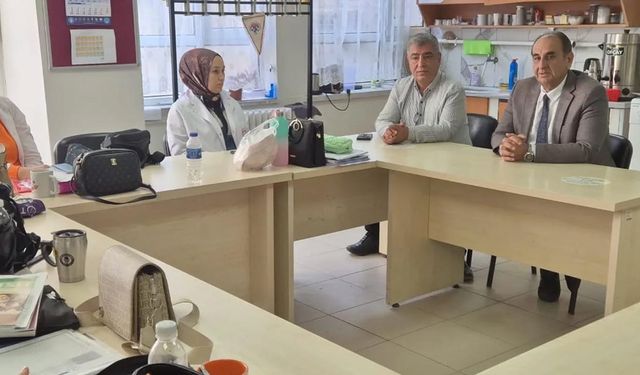 İlçe Millî Eğitim Müdüründen Hürriyet Ortaokuluna Ziyaret
