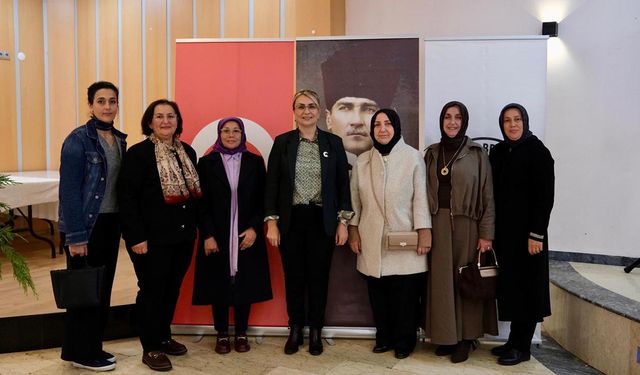 Kadın Gelişim Ağı Semineri Altınova’da Yoğun İlgi Gördü