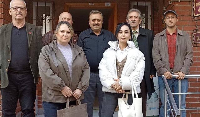CHP Yalova Merkez İlçe Başkanlığı’ndan Muhtarlara ve Karadeniz Dernekler Federasyonu’na Ziyaret