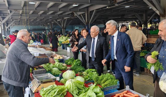CHP Altınova’dan Esnaf Ziyareti: Milletvekili Becan da Katıldı