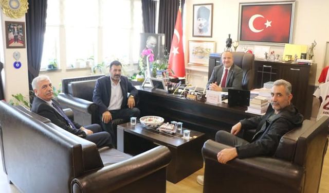 Başkan Avni Kurt, Yalova Ağrılılar Derneği Yönetimini Ağırladı