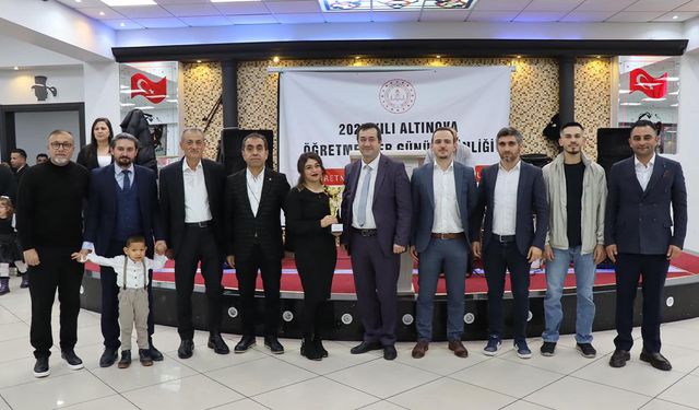 Başkan Canbay, 24 Kasım Öğretmenler Günü Programında Öğretmenlerle Buluştu