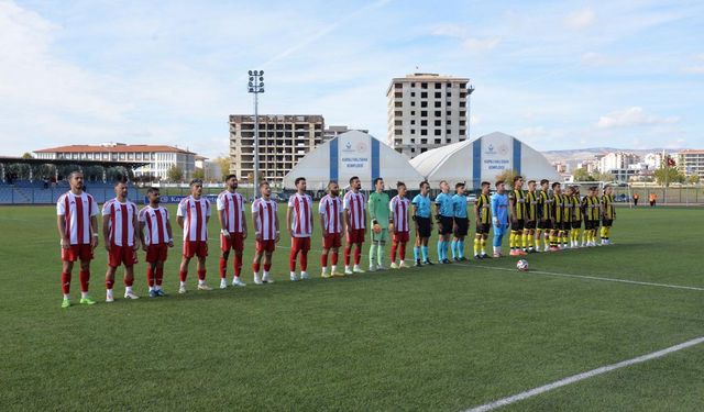 Zirveye Ankara Damgası