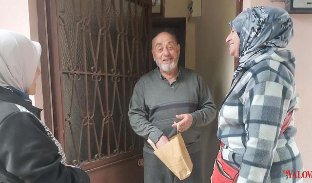 AK Parti Çiftlikköy Kadın Kolları Sahada