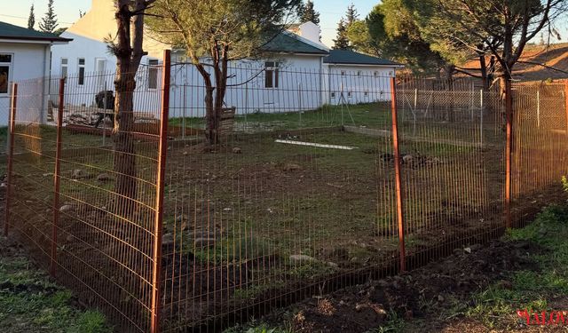 Armutlu Belediyesi’nden Yeni Hayvan Barınağında Doğal Yaşam Alanları