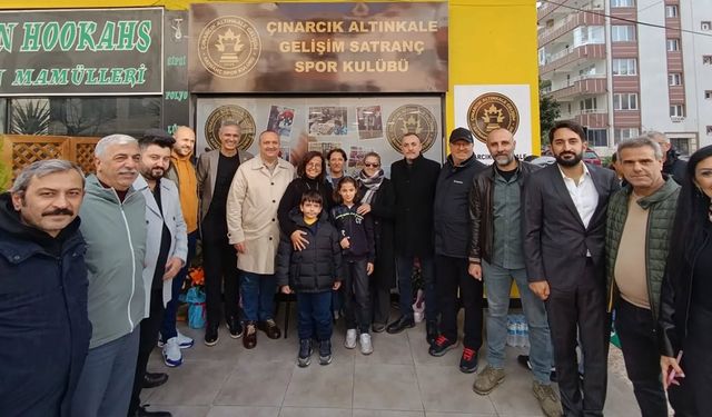 Başkan Kurt’tan Satranç Kulübüne Destek