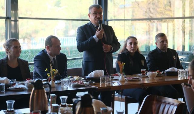 Çiftlikköy’de Engelliler Haftası Kahvaltı Programı Düzenlendi