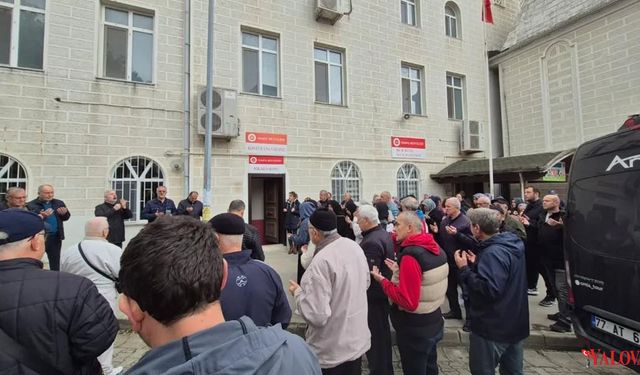 Umreciler Dualarla Uğurlandı