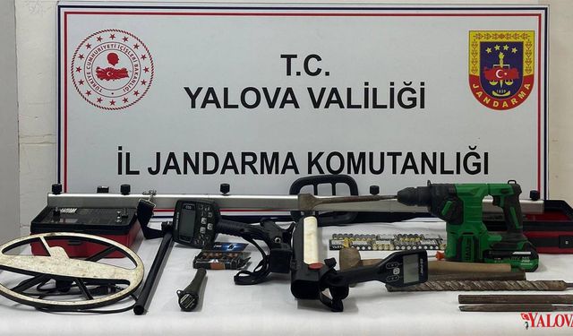 Altınova’da Kaçak Define Operasyonu: 5 Şüpheli Suçüstü Yakalandı