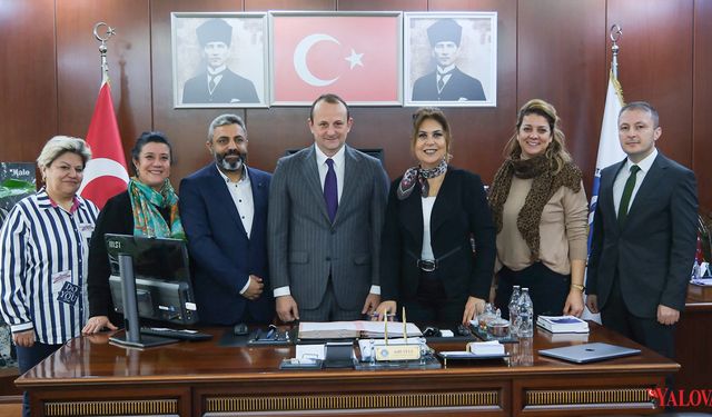 Başkan Yele Memurlar İçin Toplu Sözleşmeye İmza Attı