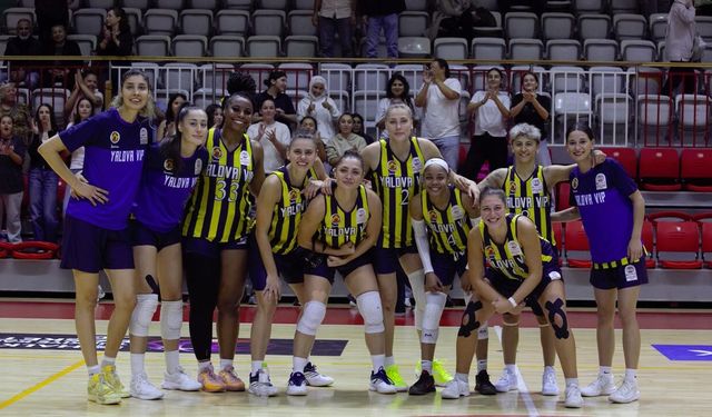 Kızlar Adana’da Güldü