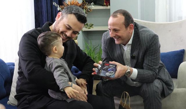 Çiftlikköy’de 2026’nın İlk Bebek Setleri Başkan Yele’den