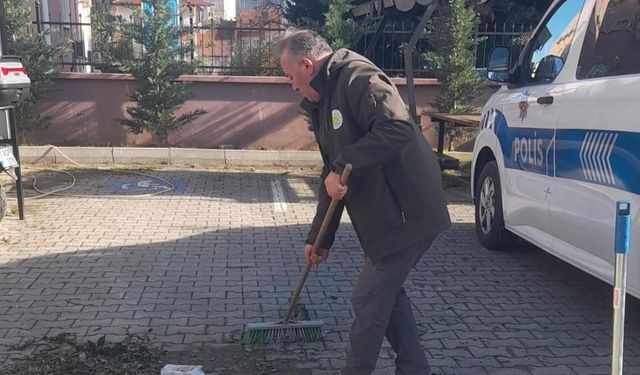 Çınarcık’ta Temizlik ve Su Arıza Ekipleri Gece Gündüz Sahada