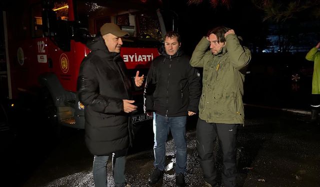 Gece Boyu Süren Sağanak Çınarcık’ı Vurdu