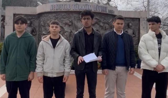 Halkçı Liselilerden MEB’e Tepki: “Cumhuriyet’i Karnelerden Silemezsiniz”