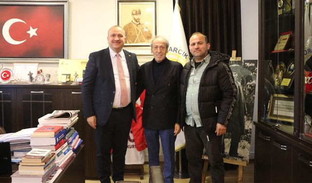 Başkan Avni Kurt, Cihan Keser ve Faruk Genç’i Makamında Ağırladı