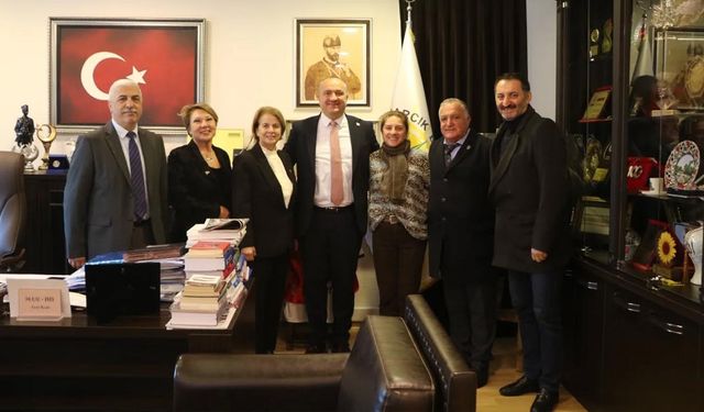 CHP’li Heyetten Başkan Avni Kurt’a Yeni Yıl Ziyareti