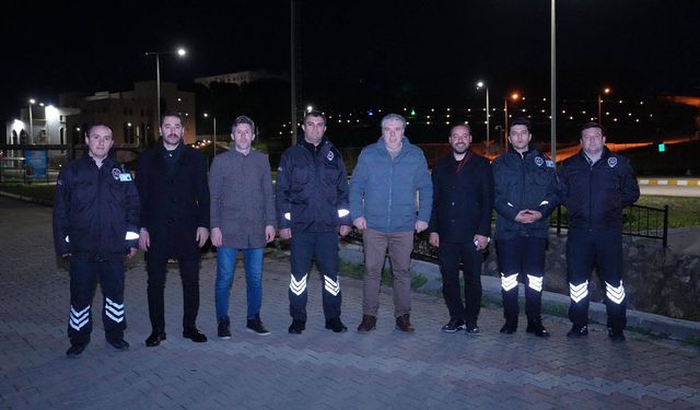 Rektör Bahçekapılı’dan Gece Mesaisindeki Güvenlik Personeline Teşekkür