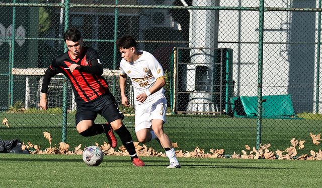 Evimizde İstediğimiz Gibi Oynamadık