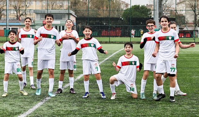 Miniklerden Gol Şov