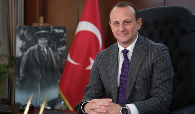 Ay Yıldız Bayraktepe ’de Işık Saçıyor