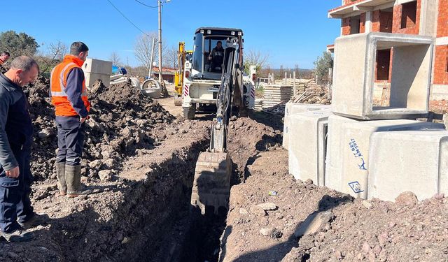 Altınova’da Altyapı Çalışmaları Aralıksız Sürüyor