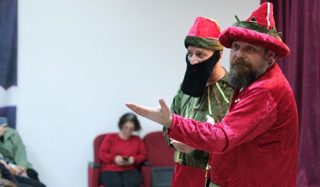 Dev Gölge Karagöz ile Hacivat Çiftlikköy’de Çocuklarla Buluşuyor