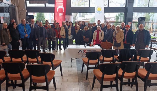 Çınarcık’ta Unutkanlık ve Bilişsel Sağlık Semineri Düzenlendi