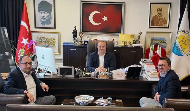 CHP Yalova İl Yönetiminden Başkan Avni Kurt’a Ziyaret