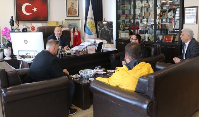 Başkan Kurt Misafirlerini Ağırlıyor