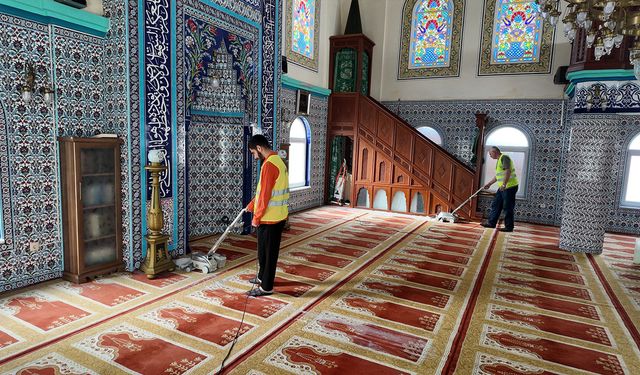 Çınarcık’ta Camiler Ramazan’a Hazır